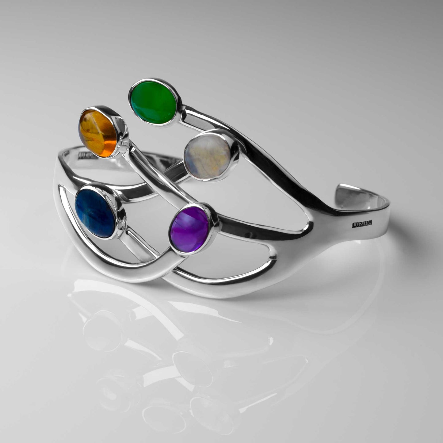 LUXIUM Tree of Life Bracelet